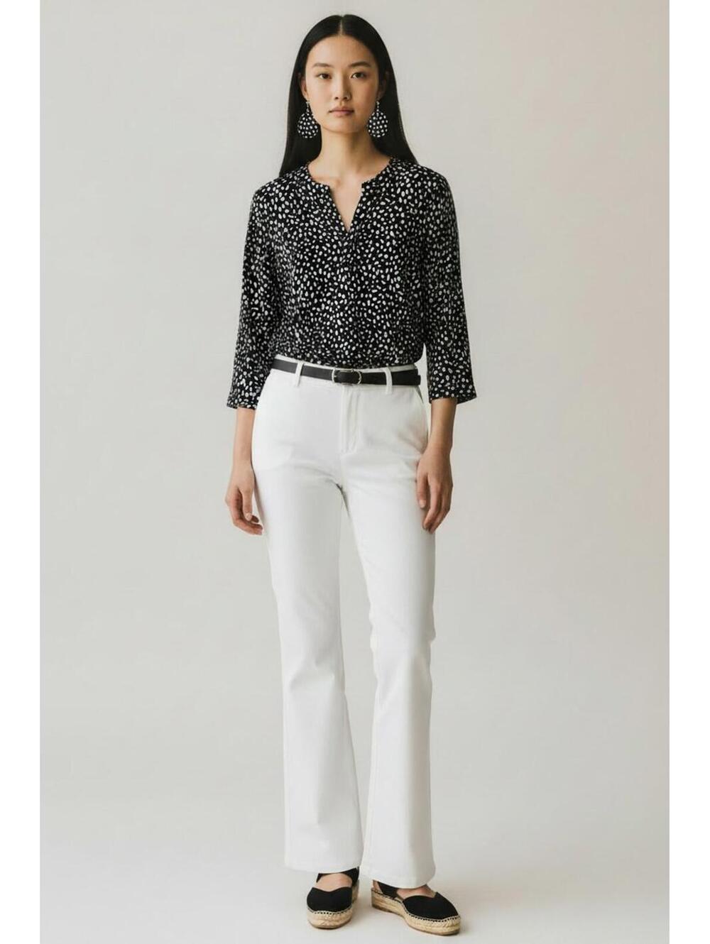 Jones NY Black & White Polka Dot Print, V-Neck, 3/4 Sleeve Top, Size Medium